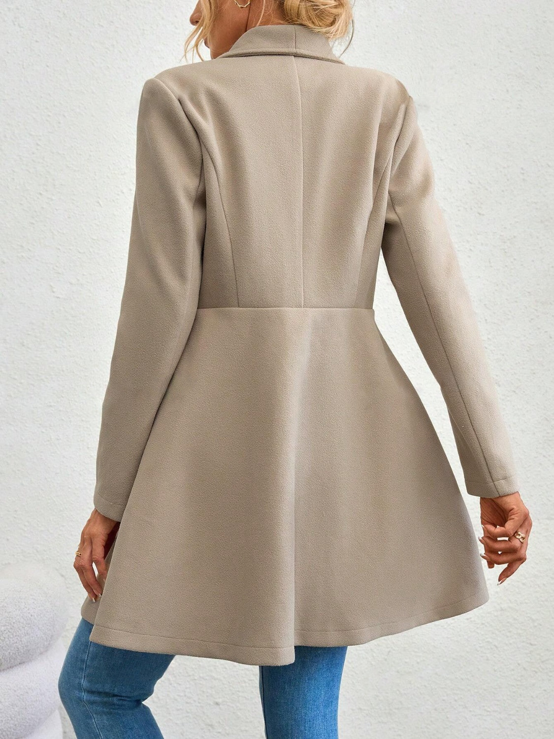 Tina - Elegant Button-Up Coat