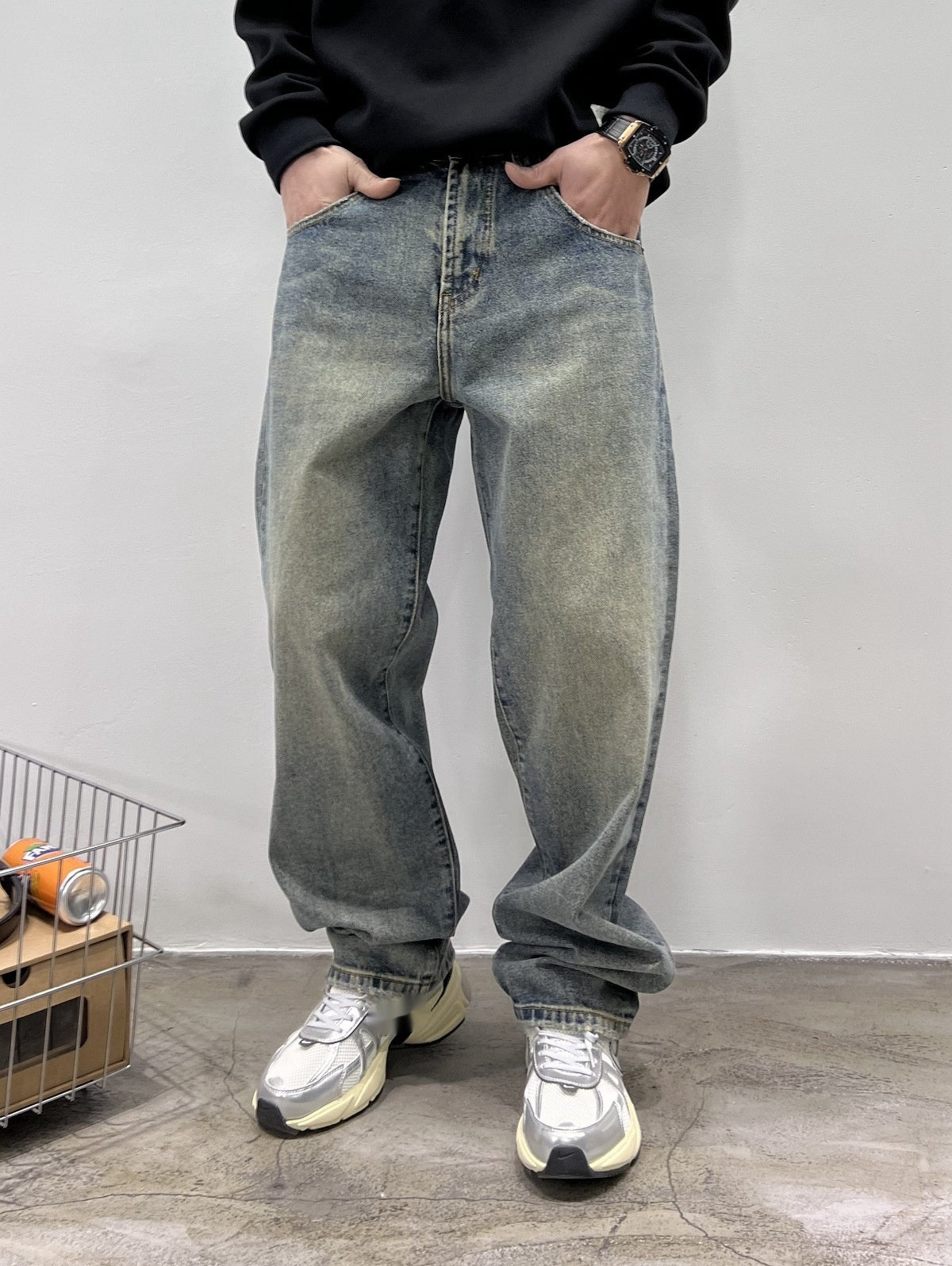 Loose-Fit Jeans - Comfort and Style for Spring