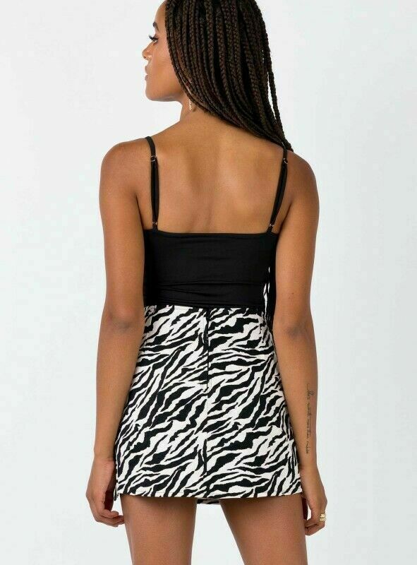 Tessa - Minigirl with bold tiger print