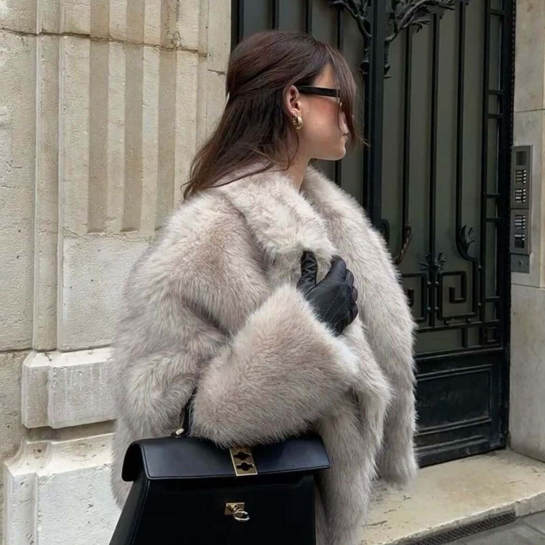 Elsie - Elegant Fur Coat
