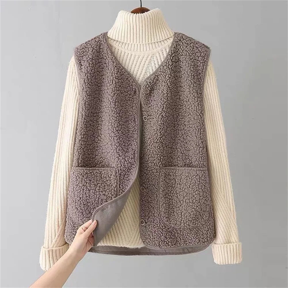 Layla - Versatile Chic Vest