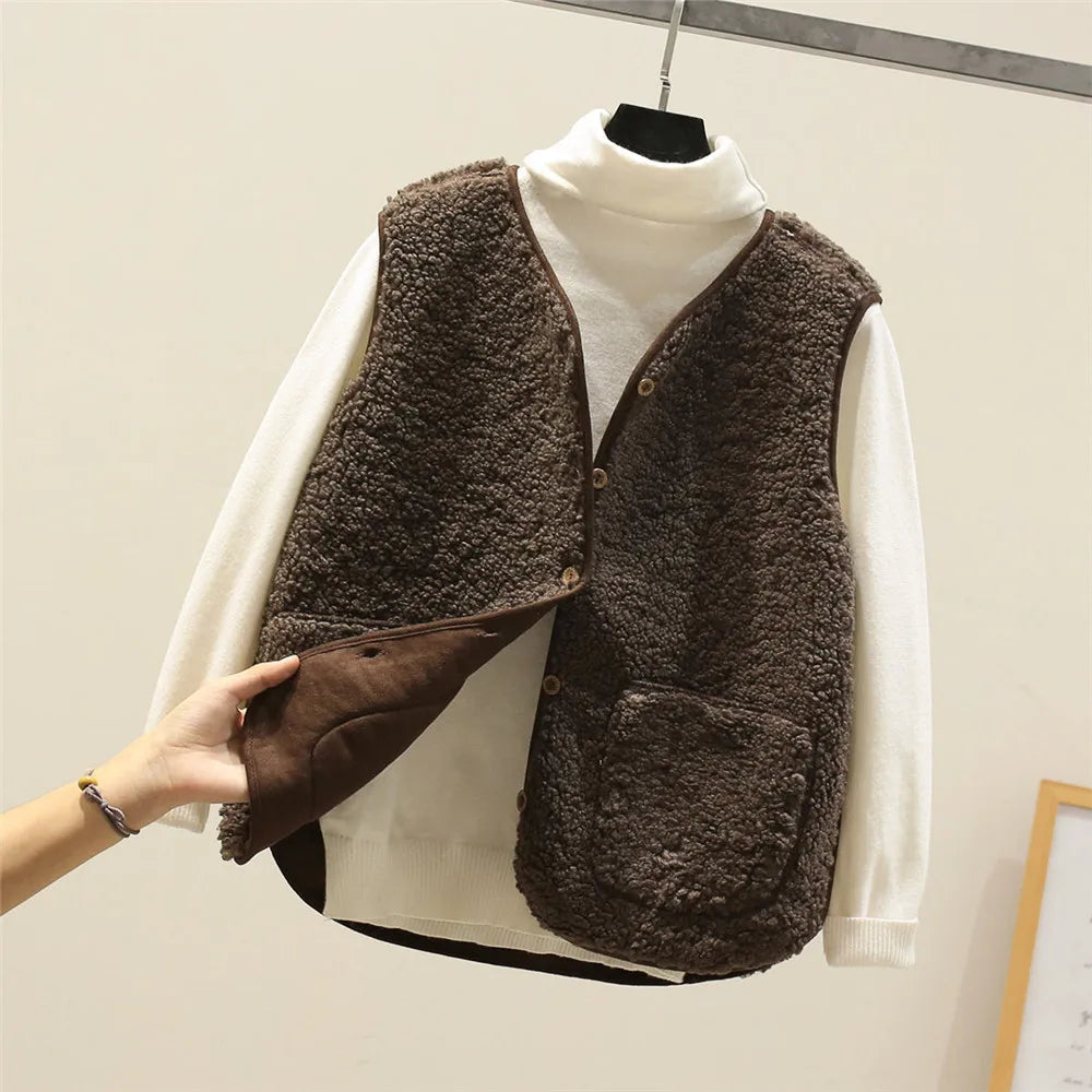Layla - Versatile Chic Vest