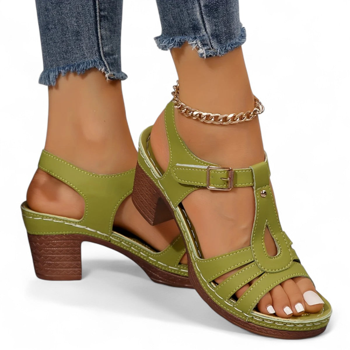 Sierra Classic Buckle Sandals