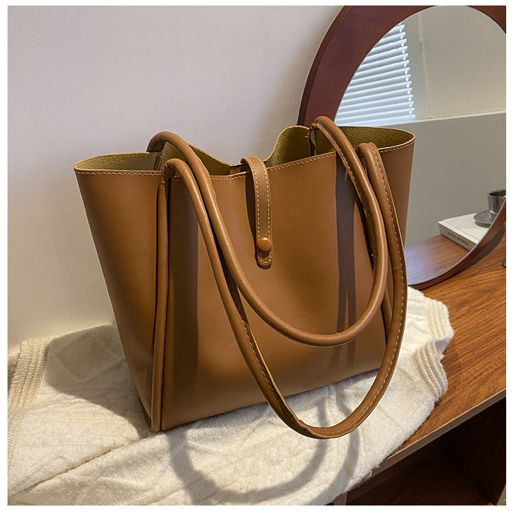 Charlotte Vintage Charme | Shoulder Bag