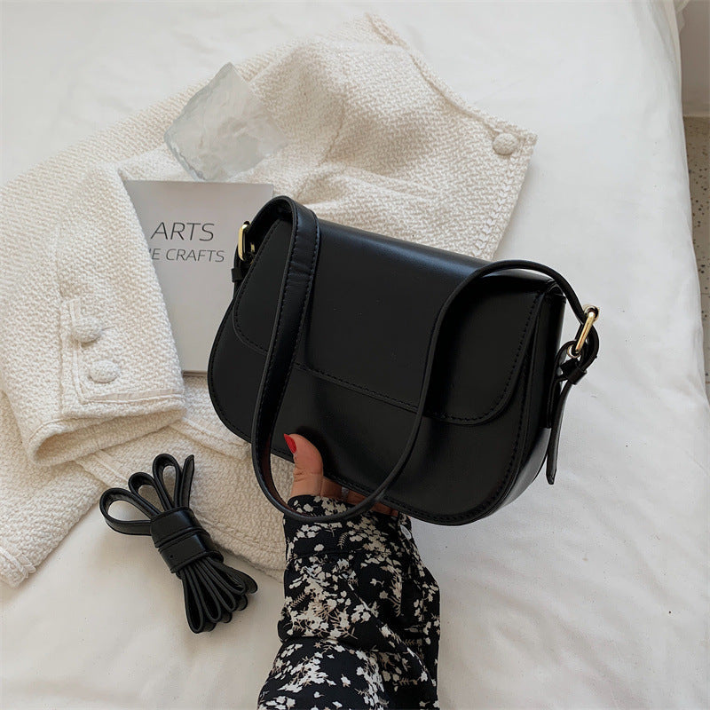 Avery Classic Saddle | Crossbody Bag