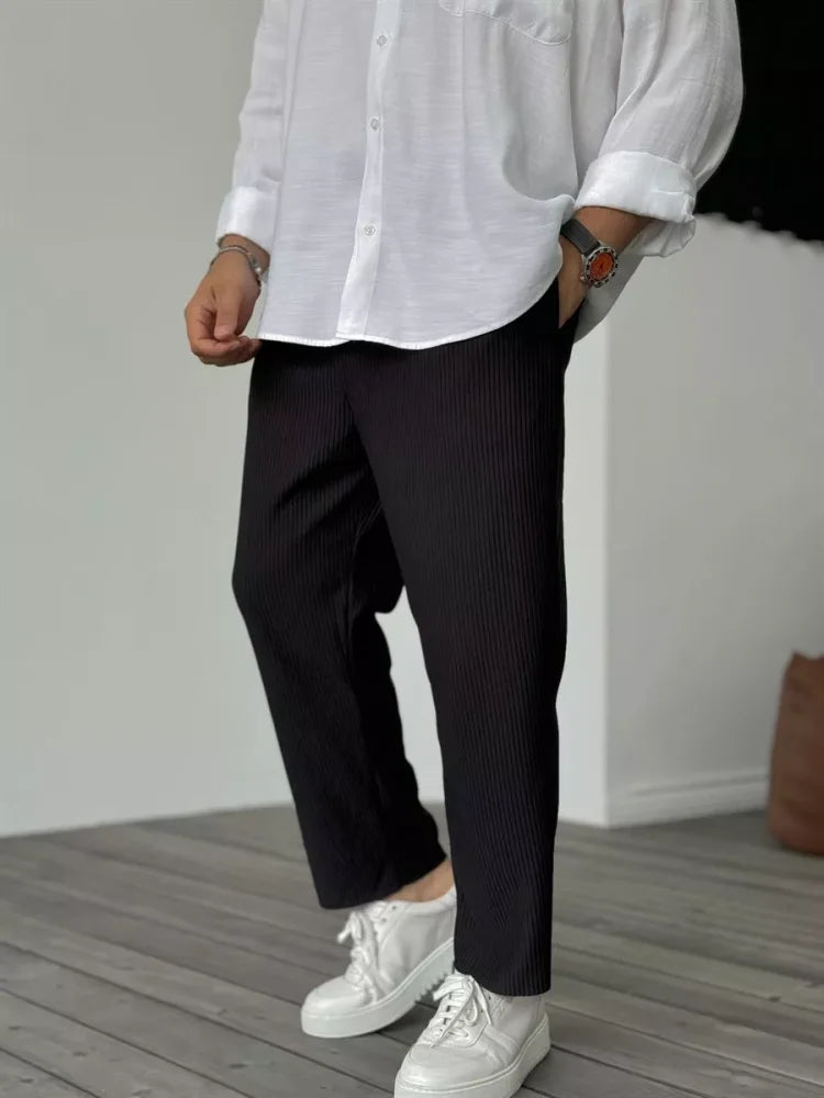 Pembre Lightweight Pleated Pants - Sophisticated Style and Summer Comfort
