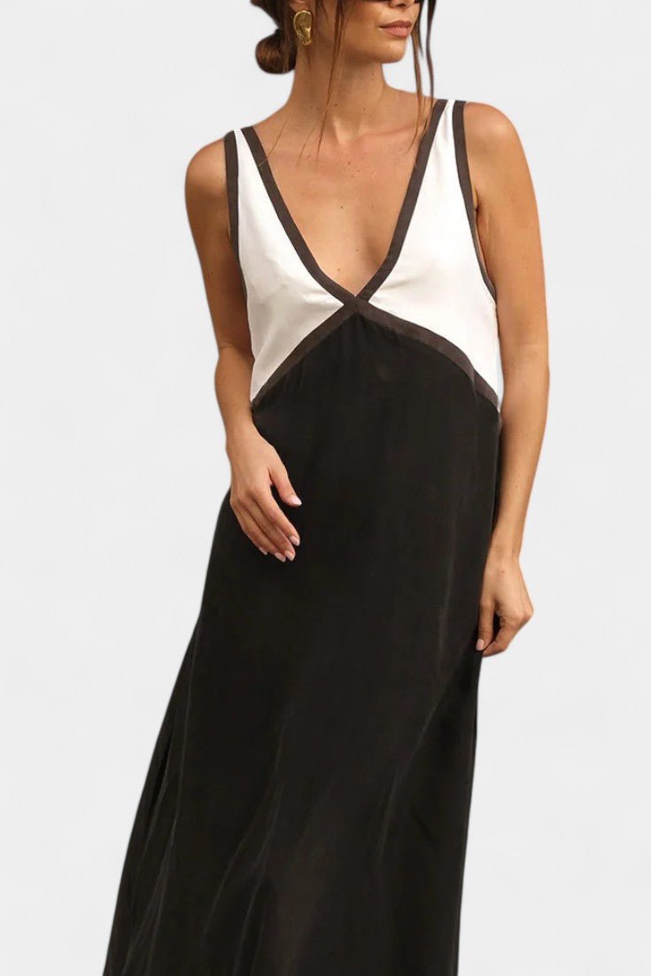 Diamond | Lightweight V-Neck Maxi Dress