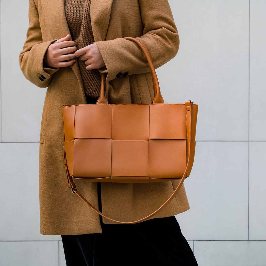Opel Medium Tote Bag