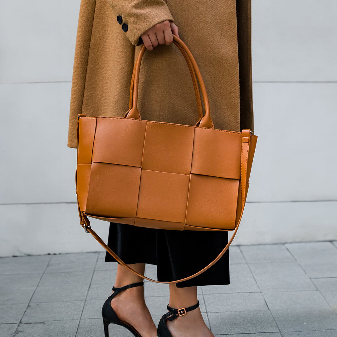 Opel Medium Tote Bag