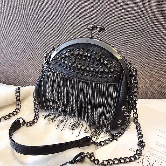 Lisa Kiss-Lock Bag | Retro Chic Essential