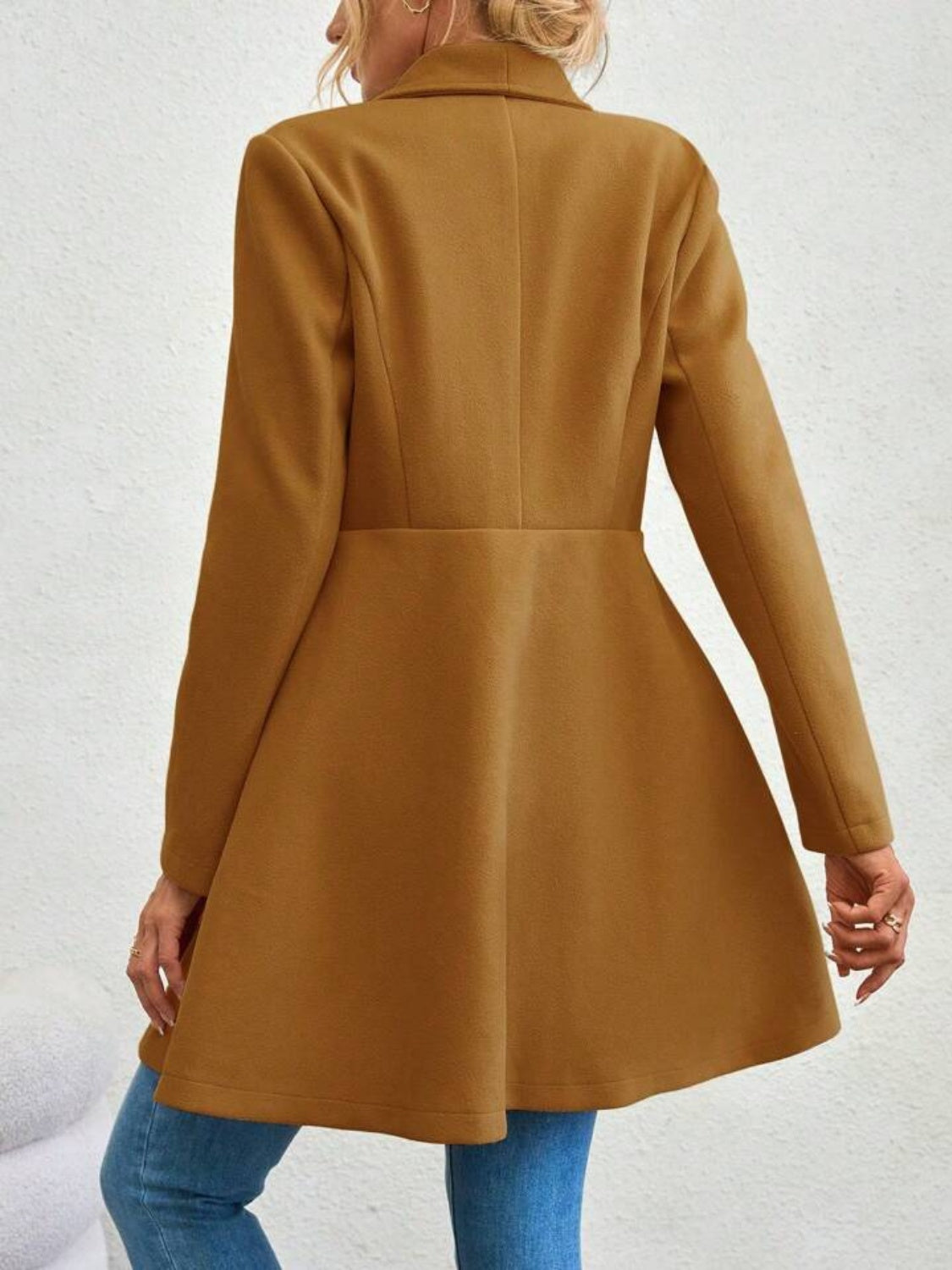 Tina - Elegant Button-Up Coat