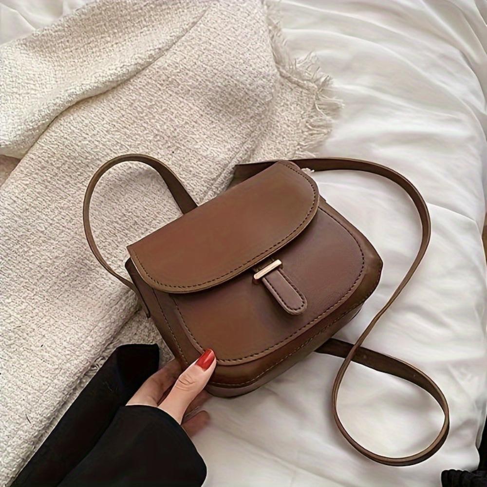 Aria Retro Grace | Elegant Saddle Crossbody Bag