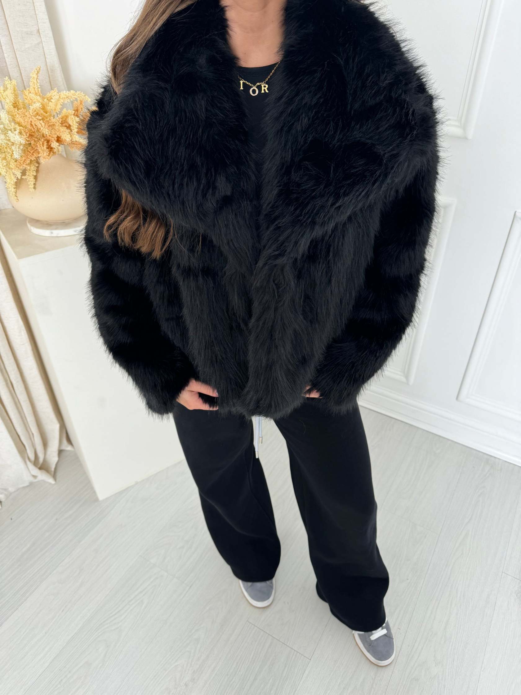 Elsie - Elegant Fur Coat