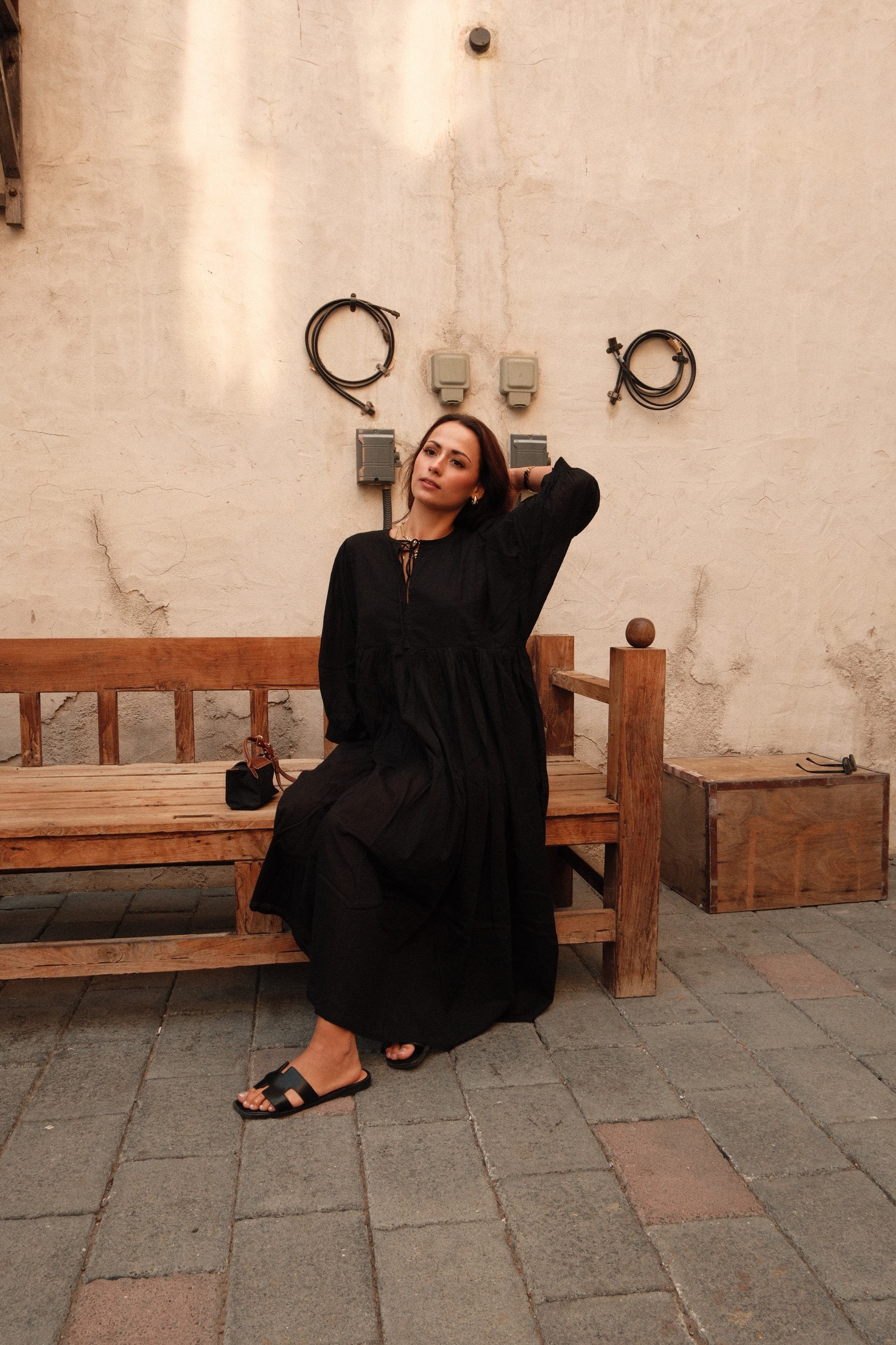 Daphne Midi Dress Black Oasis