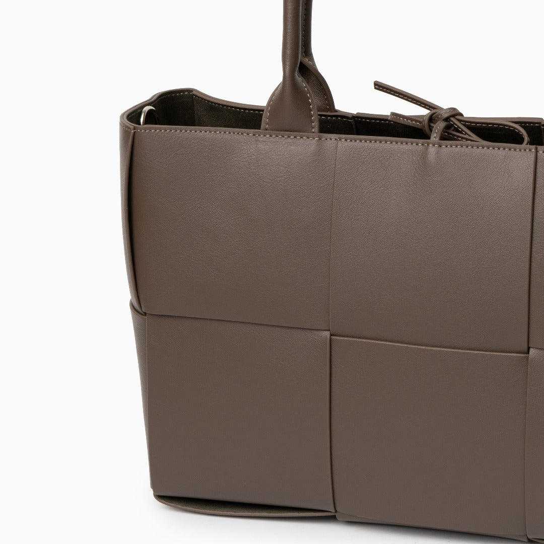 Opel Medium Tote Bag
