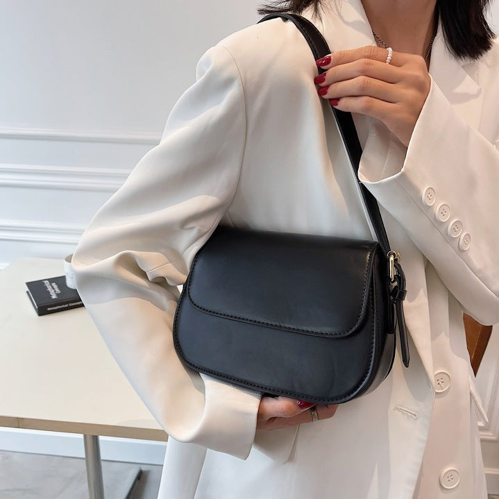 Avery Classic Saddle | Crossbody Bag