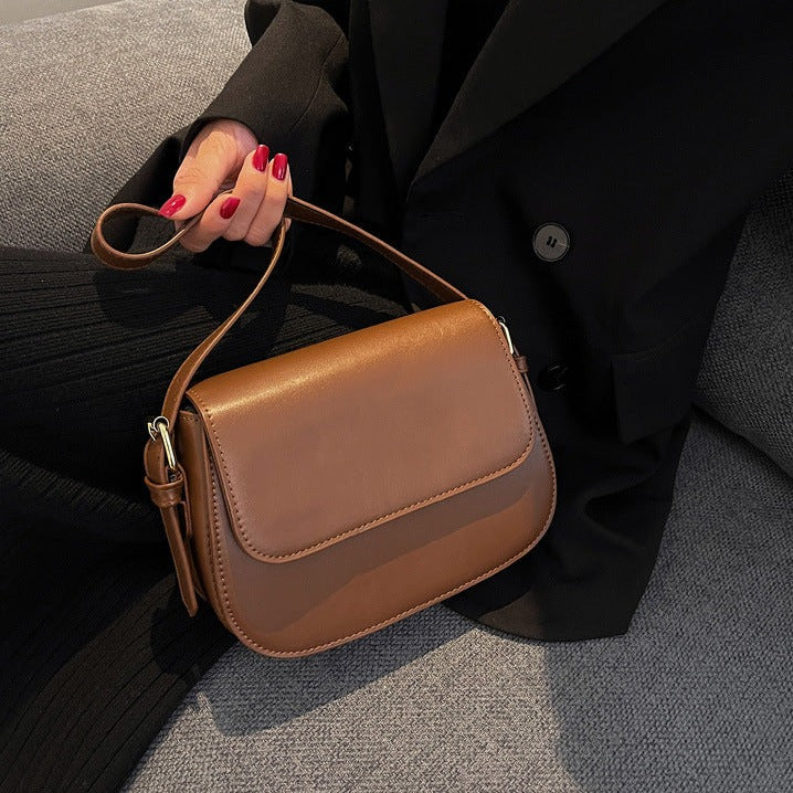 Avery Classic Saddle | Crossbody Bag