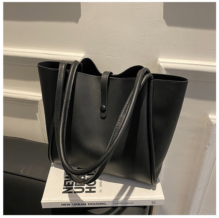 Charlotte Vintage Charme | Shoulder Bag