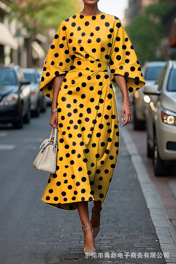 Melody - Elegant Dress with Round Neck