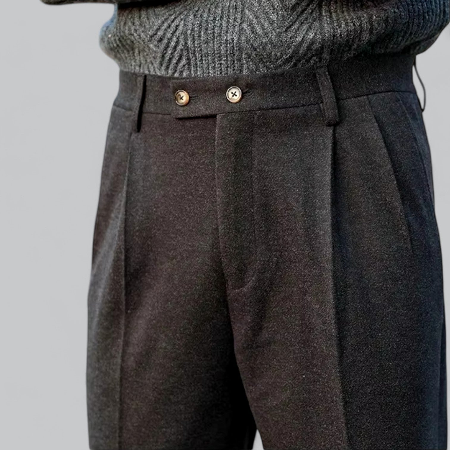 Elegant High Waisted Pants with Turn-ups - Comfort and Refined Style