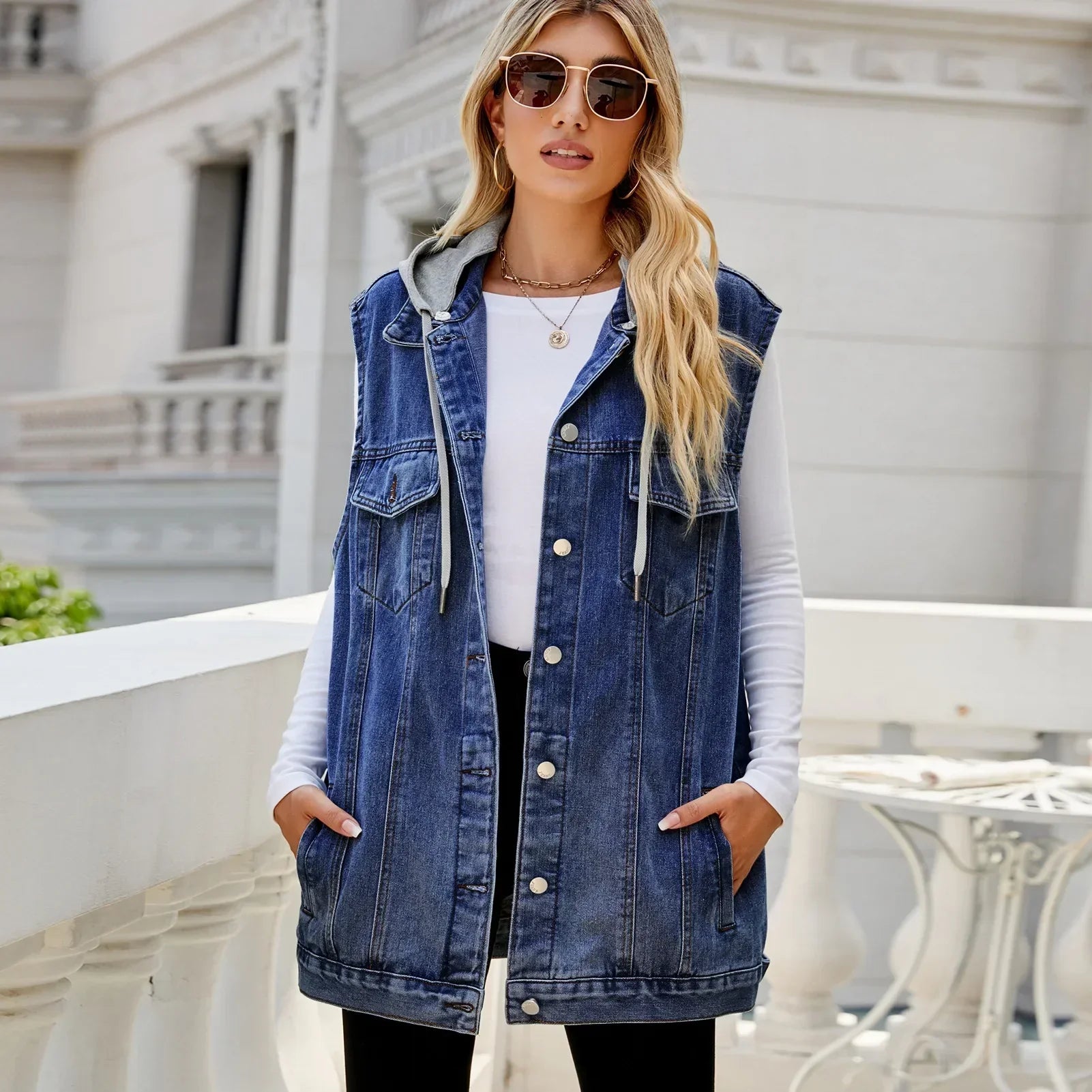 Juiletta - Stylish Hooded Denim Jacket