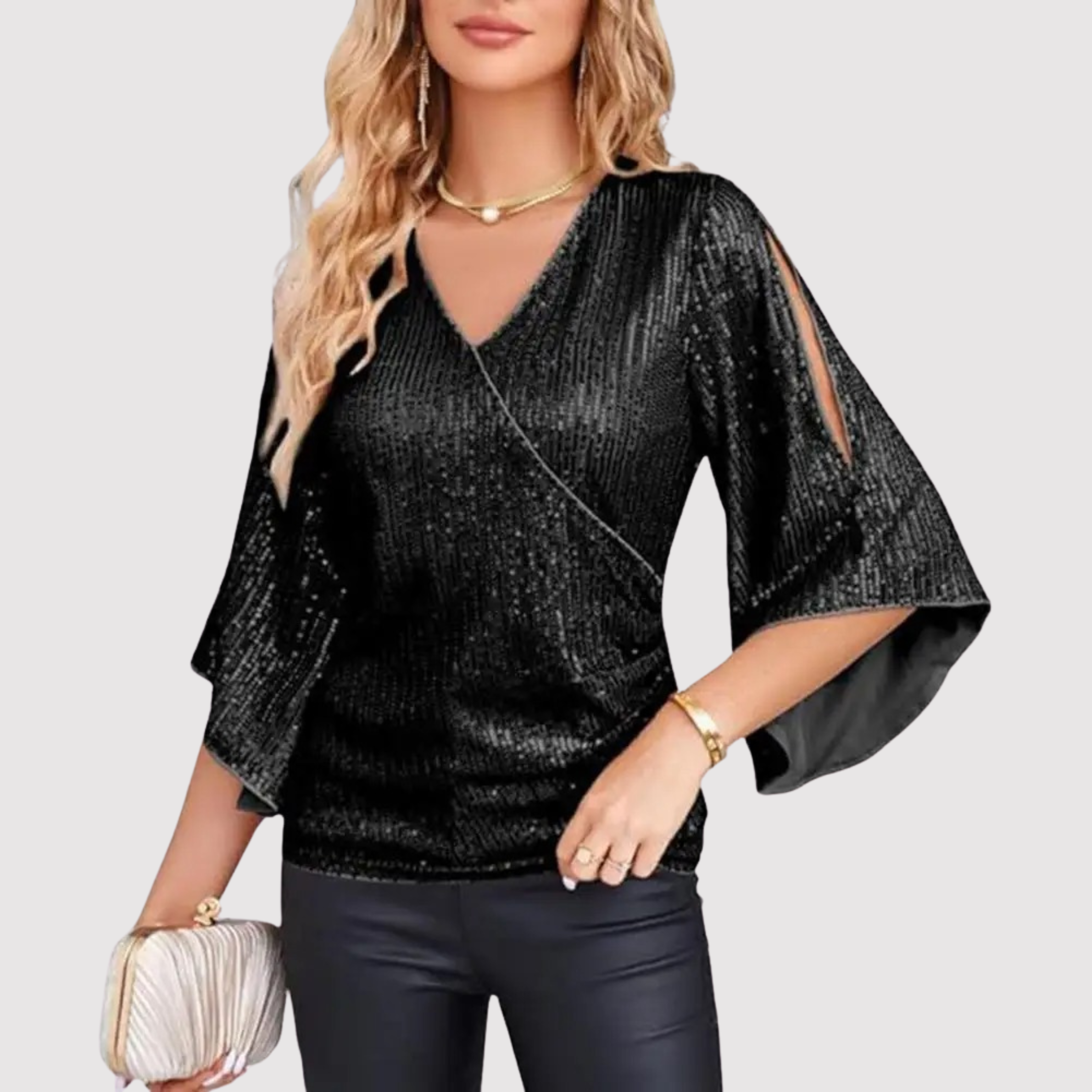 Decades Top with Sequins - Shine and Comfort for Every Occasion