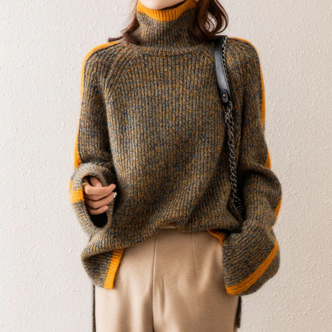 Aver - Stylish Cozy Sweater