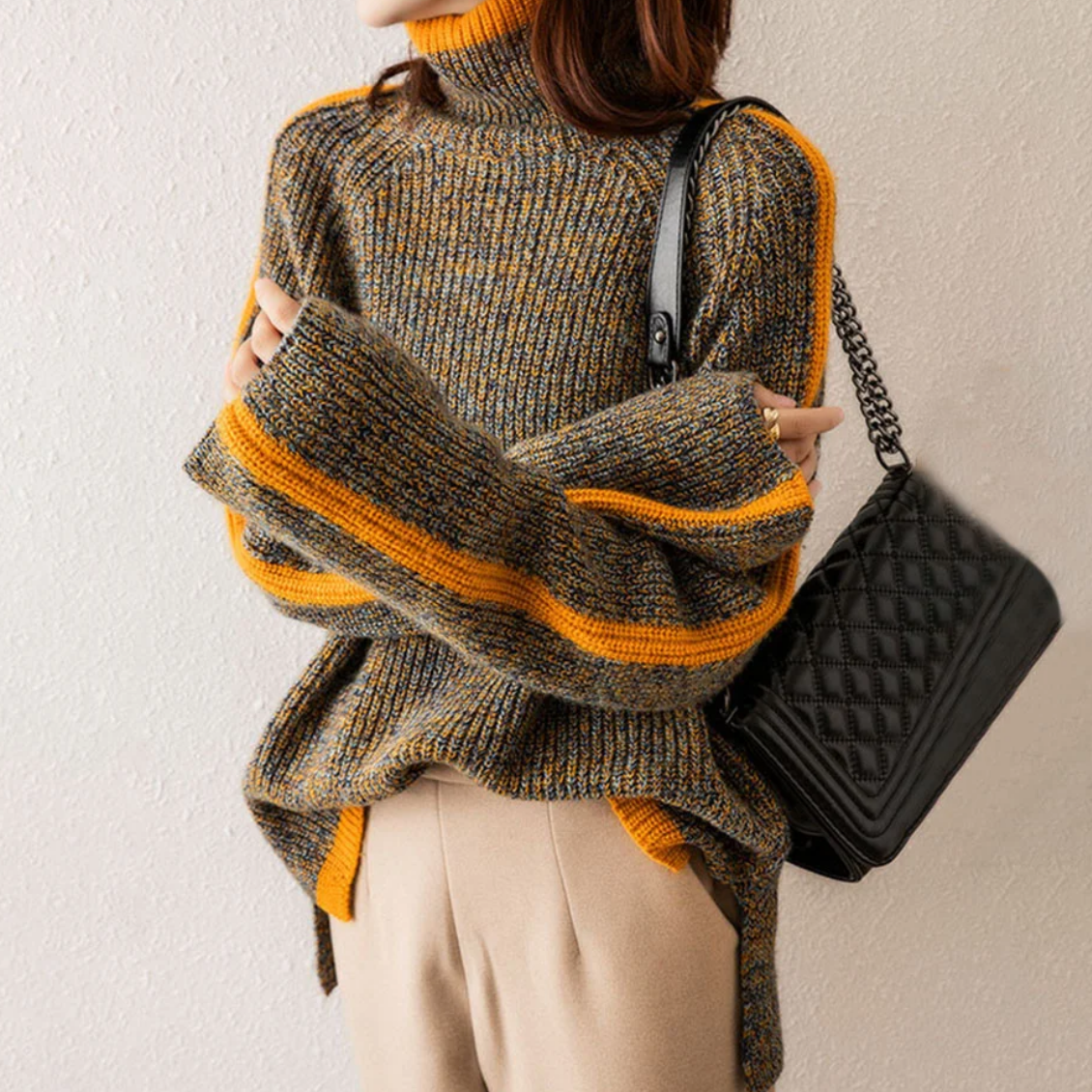 Aver - Stylish Cozy Sweater