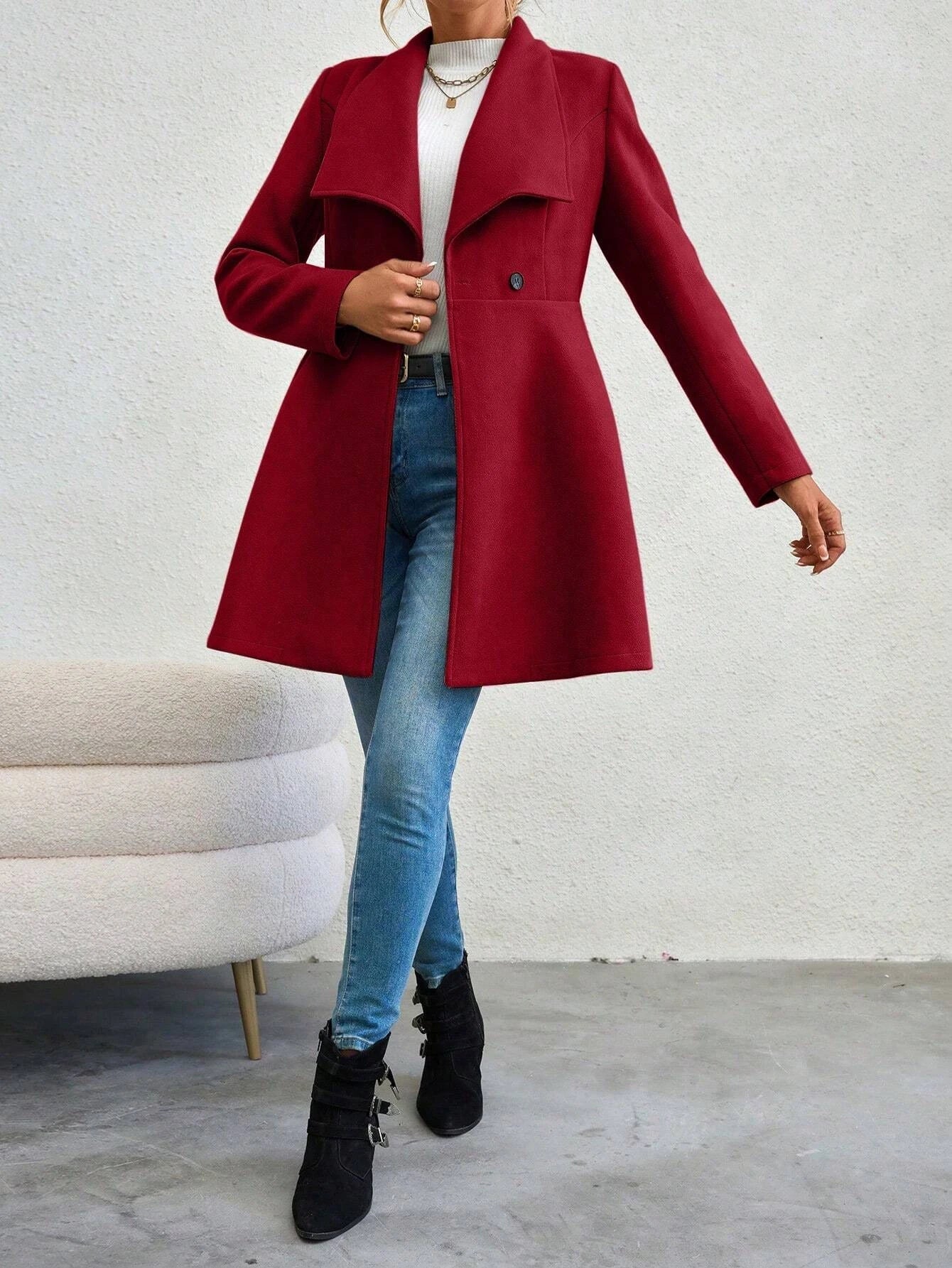 Tina - Elegant Button-Up Coat