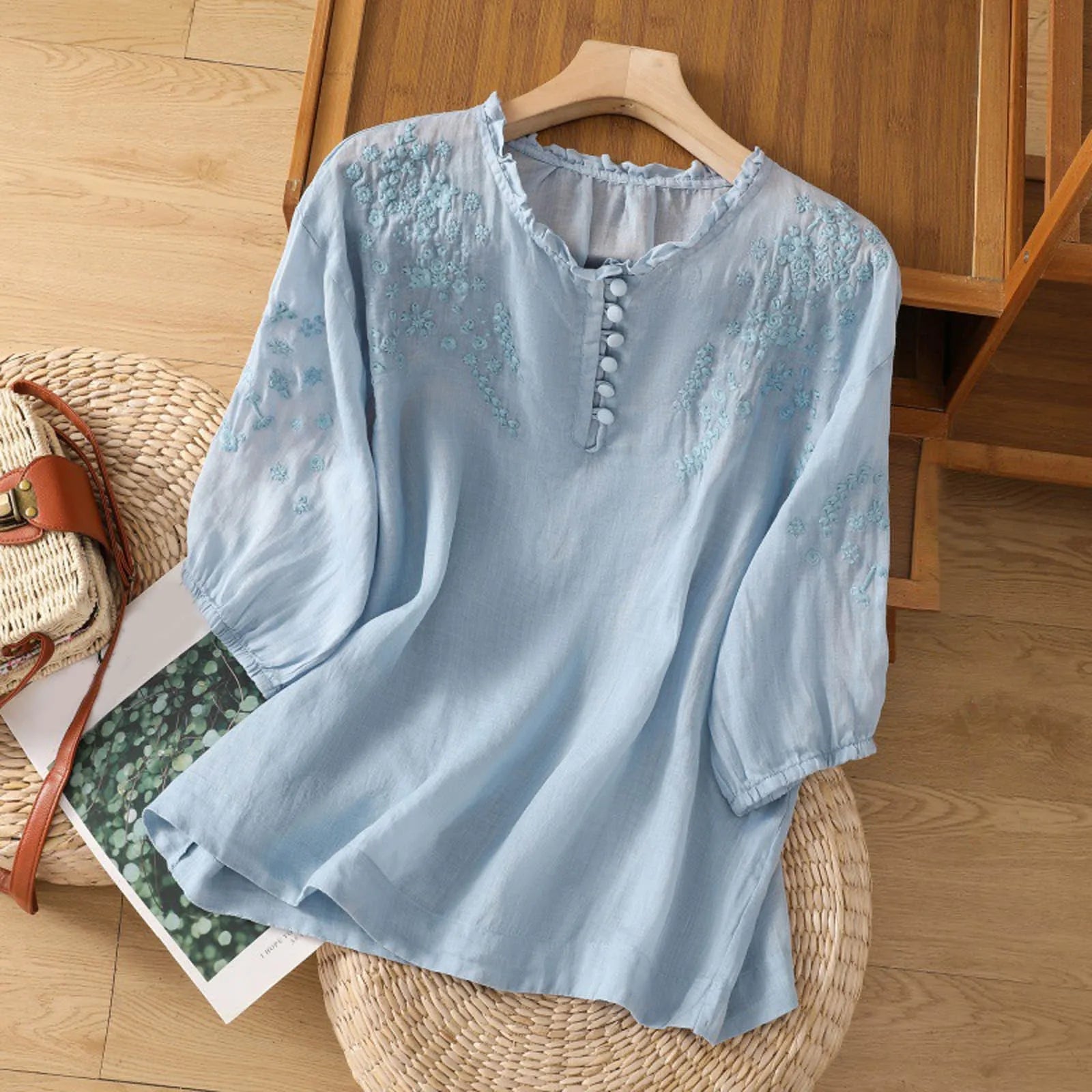Susan| Embroidered Button-Front Blouse