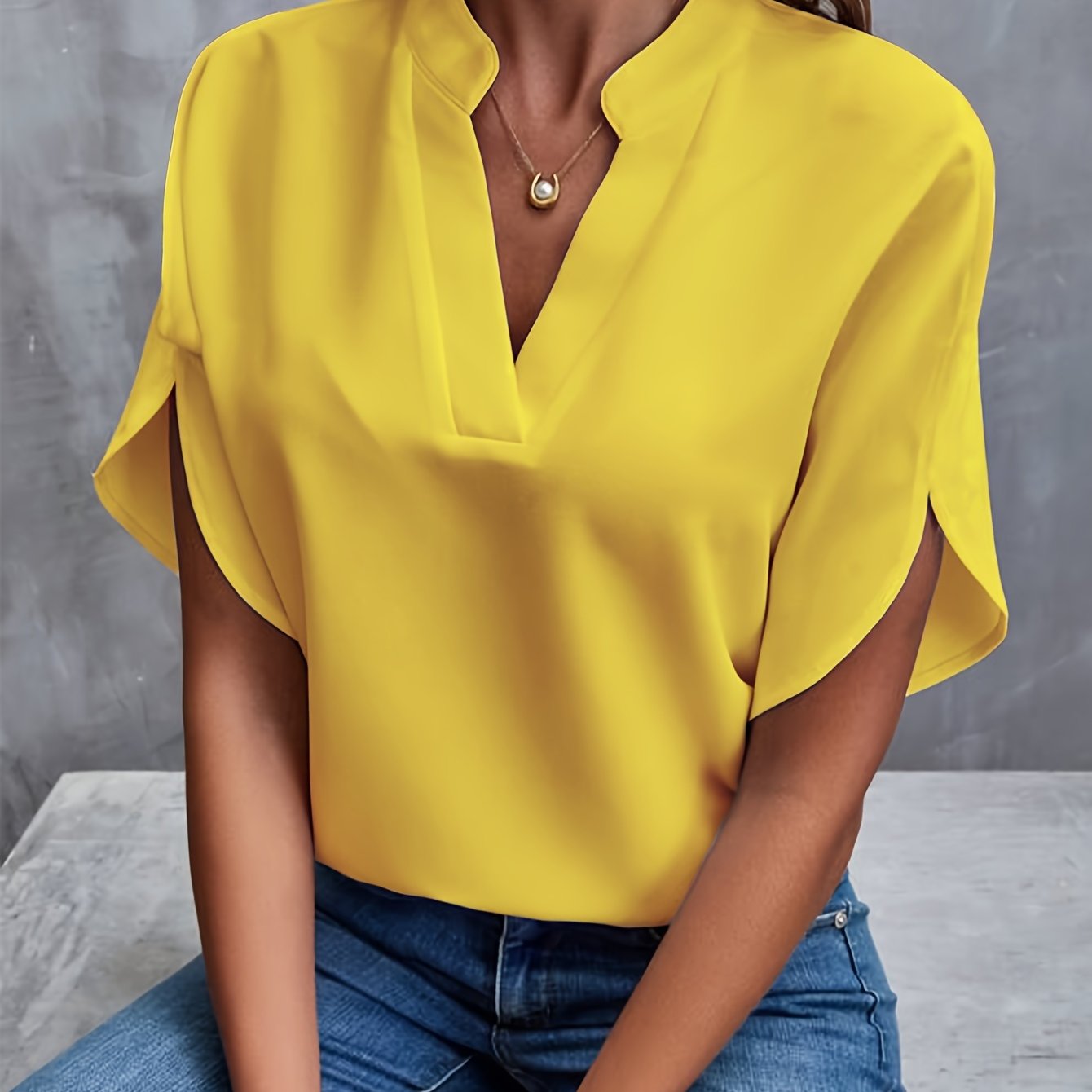Christie - Elegant Blouse