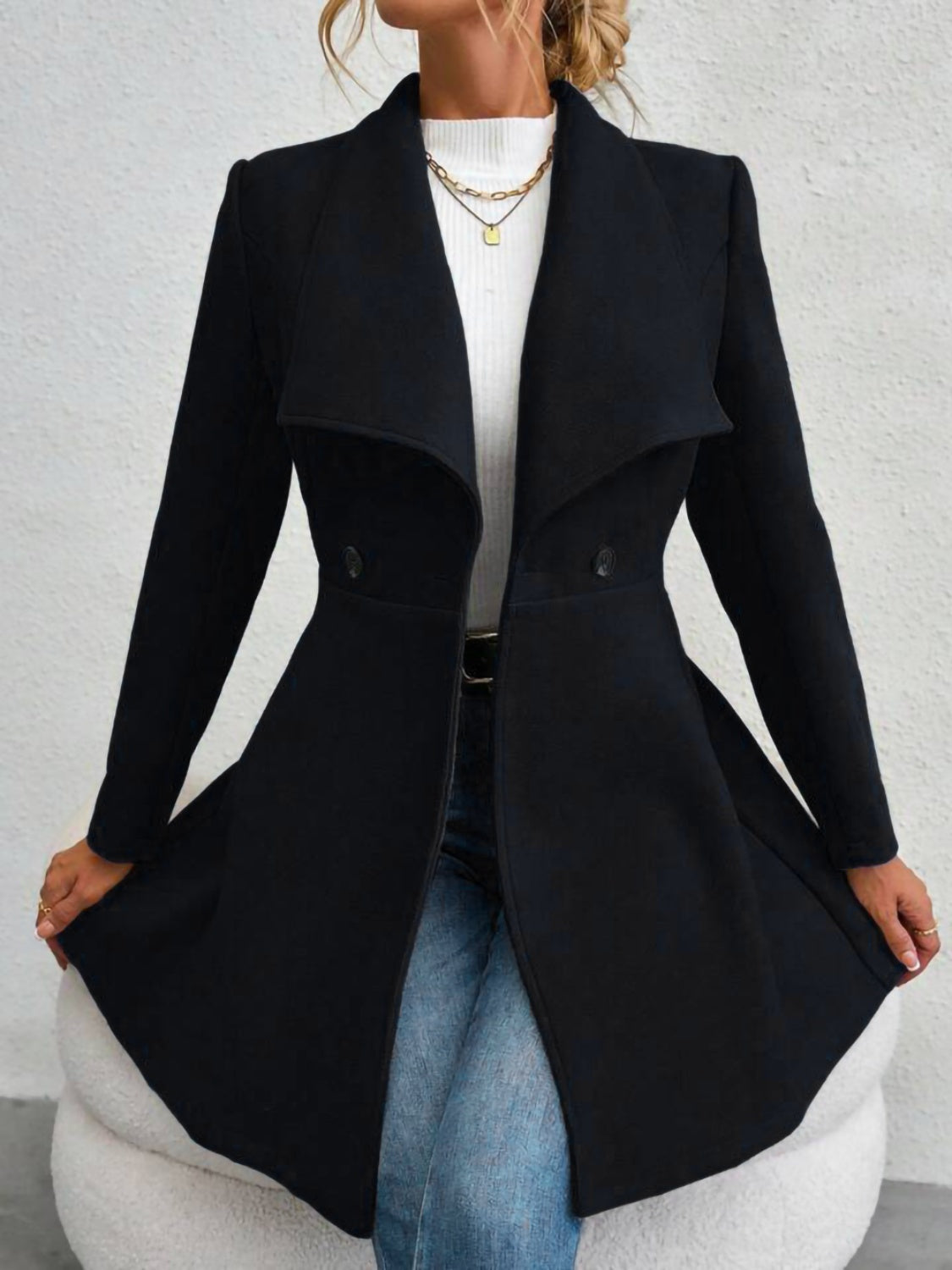 Tina - Elegant Button-Up Coat