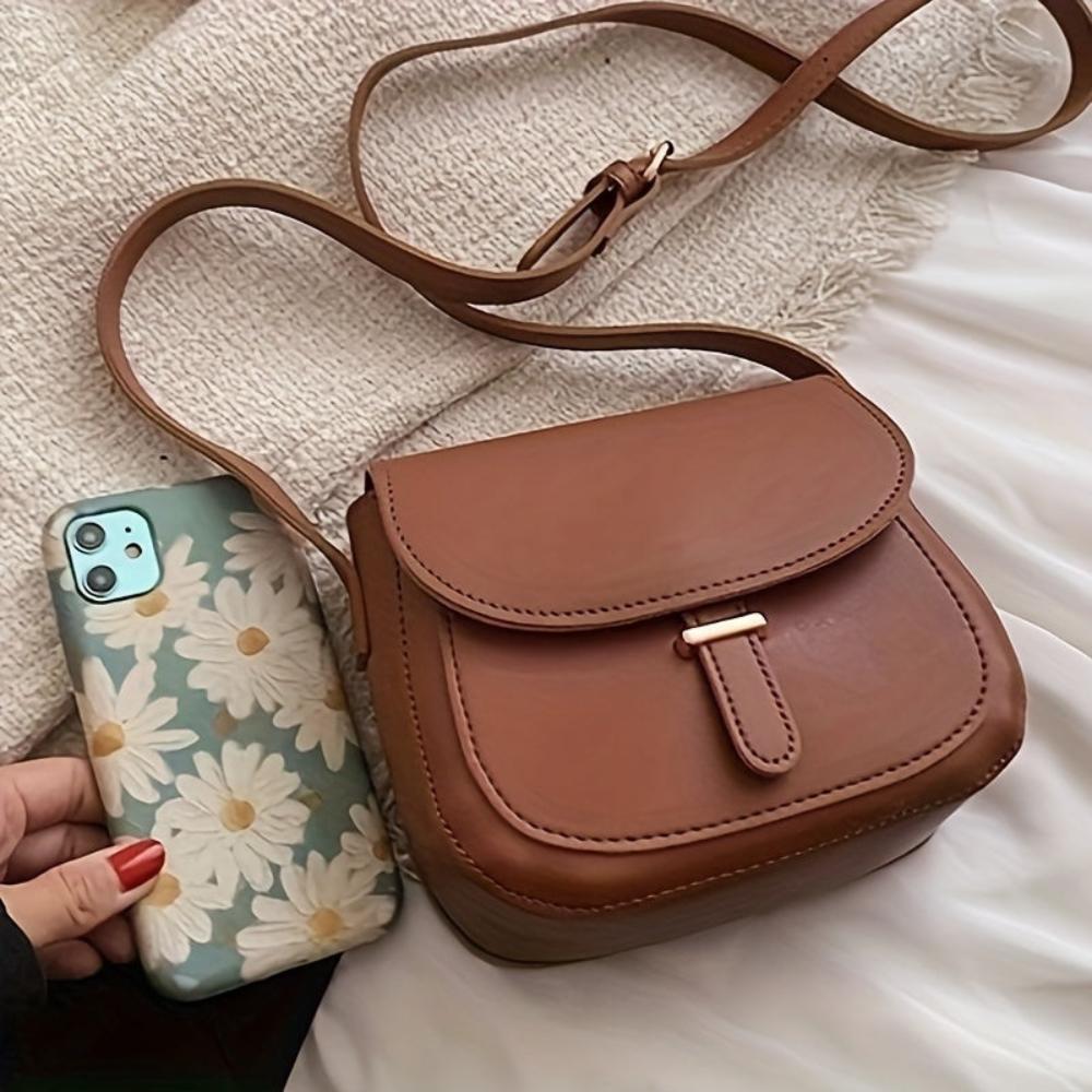 Aria Retro Grace | Elegant Saddle Crossbody Bag