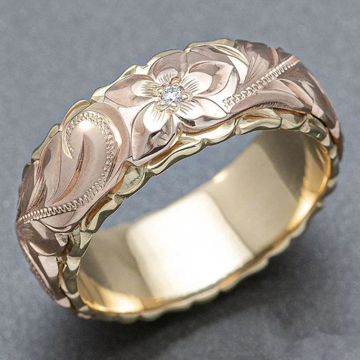Vintage gold ring with a rose flower