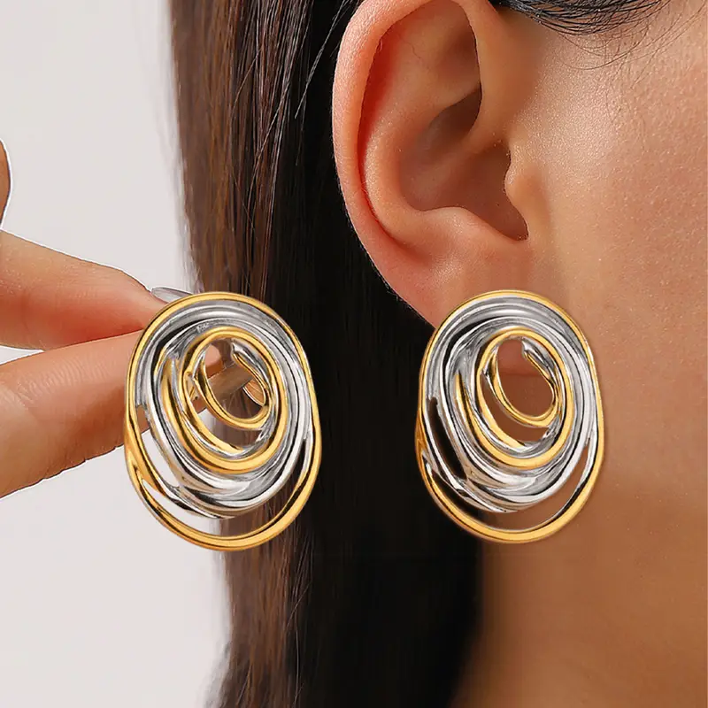 Vintage gold and silver-plated earrings