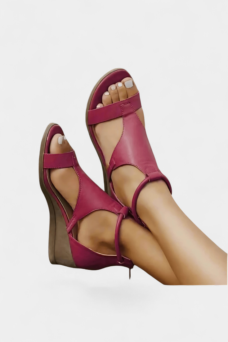 Pilar Everyday Sandals