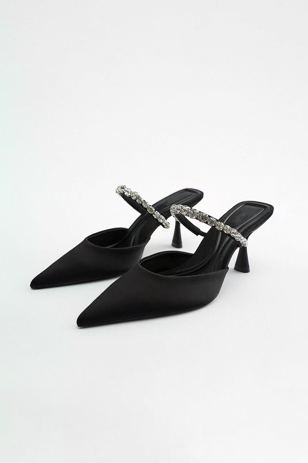 Crystal Pointed-toe Mid-heels